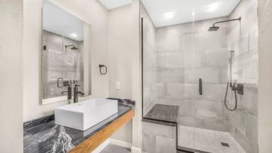 Main picture of 517 W 20th St