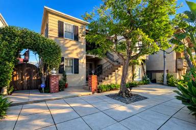 Main picture of 10474 Eastborne Ave