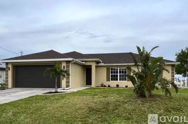 Main picture of 3604 SW 8th Ct