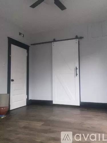 Main picture of 3531 Michigan Ave