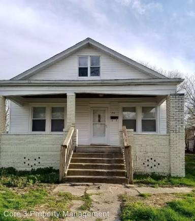 Main picture of 1712 E Reynolds St
