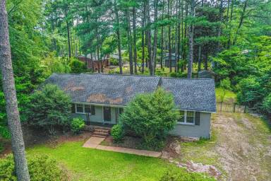 Main picture of 620 Saunders Blvd