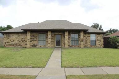 Main picture of 916 Purcell Dr