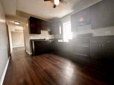 Main picture of 3402 S Lituanica Ave