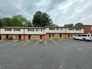 Main picture of 330 Bradford Dr