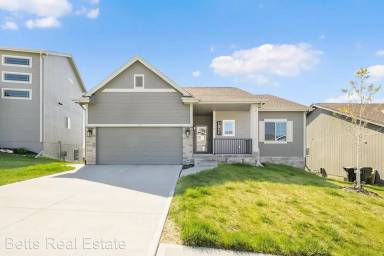 Main picture of 7714 N 82nd Ave