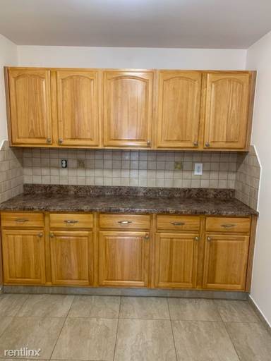 Main picture of 1701 Benson Ave