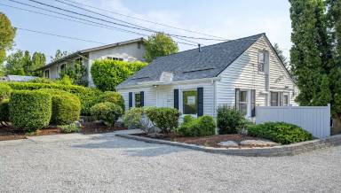 Main picture of 726 98th Ave NE