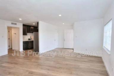 Main picture of 10524 Croetto Way