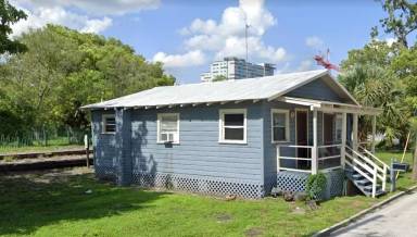 Main picture of 737 W Robinson St