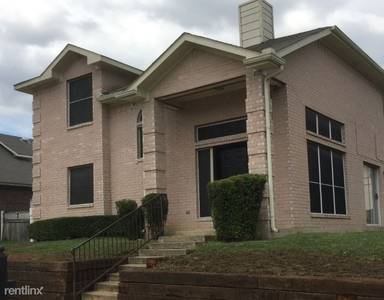 Main picture of 805 Greenridge Dr