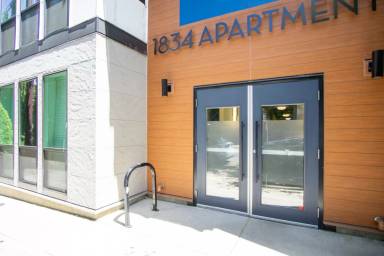 Main picture of 1834 NW 25th Ave
