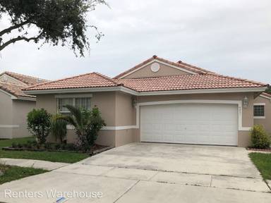 Main picture of 4951 SW 151st Ter