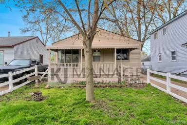 Main picture of 5096 Gloria St