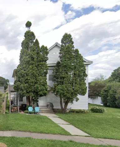 Main picture of 914 Washington St