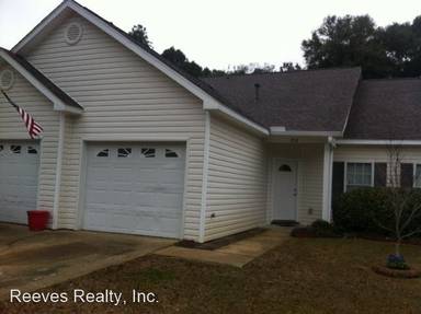 Main picture of 832 Willow Bridge Dr W
