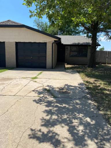 Main picture of 11375 Walters Ave