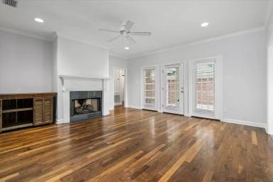 Main picture of 1948 Bradbury Dr W