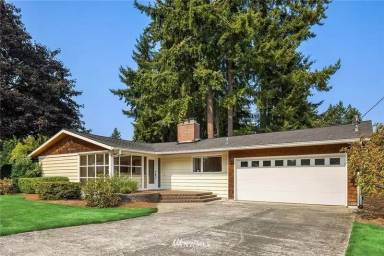 Main picture of 7020 137th Ave NE