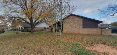 Main picture of 279 Glenna Dr
