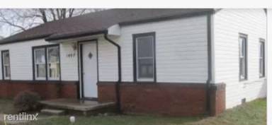 Main picture of 1407 E Diedrich Ave