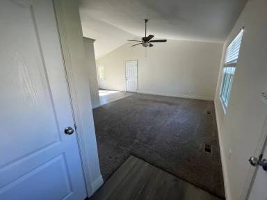 Main picture of 808 McLivaine Ct