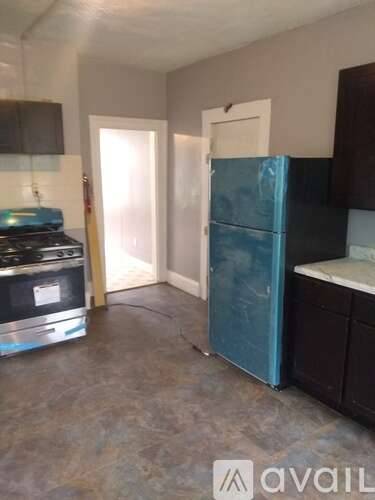 Main picture of 113 Lyon St