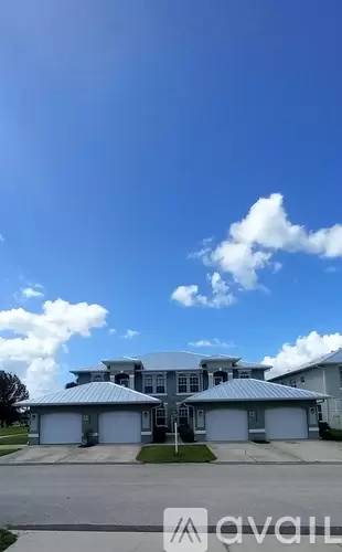 Main picture of 4720 S Biscayne Dr