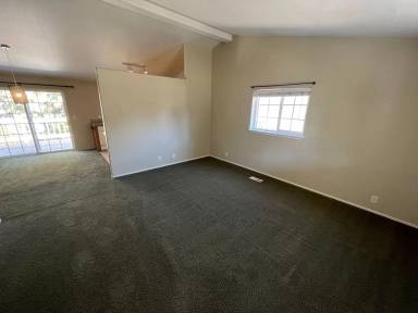 Main picture of 2614 NE Rosemary Dr