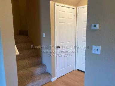 Main picture of 465 Enterprise Dr