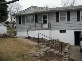 Main picture of 5423 N 61st St