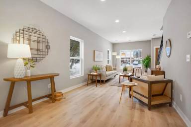 Main picture of 26 18th Ave N