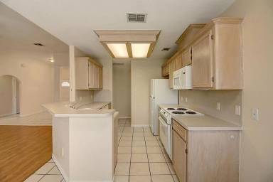 Main picture of 3805 Julia Ln