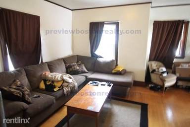 Main picture of 47 - 49 Fairbanks St