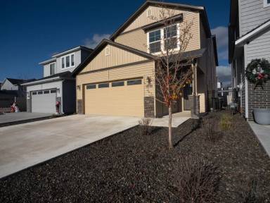 Main picture of 1918 E Netley St