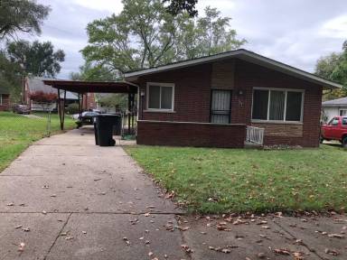 Main picture of 16127 Riverview St