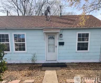 Main picture of 2683 S Fees St