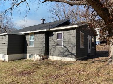 Main picture of 319 Locust St