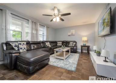 Main picture of 8421 Santalia Ave