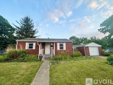 Main picture of 6155 Ivanhoe St