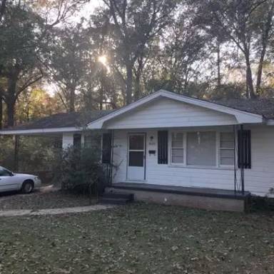 Main picture of 3133 Monticello Dr