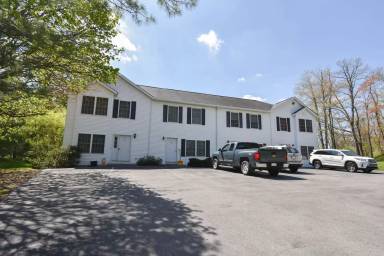 Main picture of 11 Shilo Ln