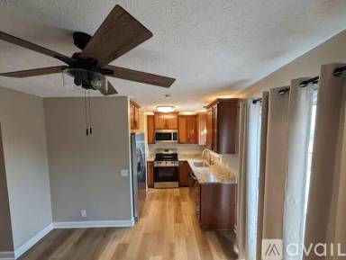 Main picture of 2019 50th St SE