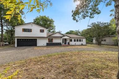 Main picture of 2038 Avon Dr