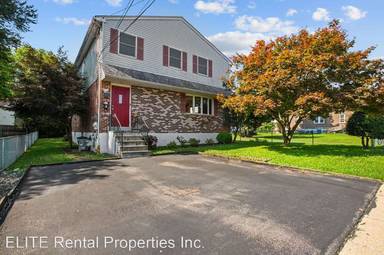 Main picture of 415 Seneca St