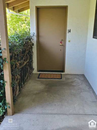 Main picture of 225 2nd St E