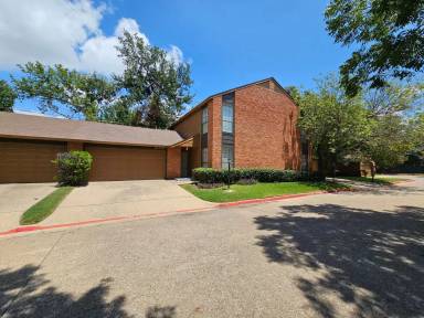 Main picture of 2019 Wilshire Dr