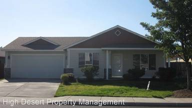 Main picture of 572 NE Redwood Ave