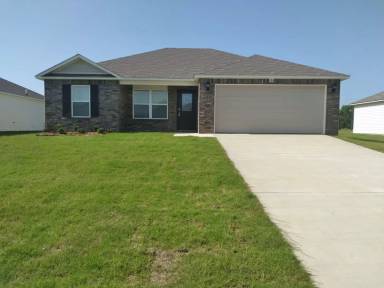 Main picture of 104 Sunland Dr