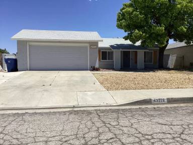 Main picture of 43216 Laurelwood Ln